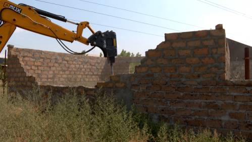 Illegal constructions demolished in Ajapnyak administrative district