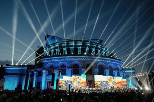 June 1 with Opera Stars and Children