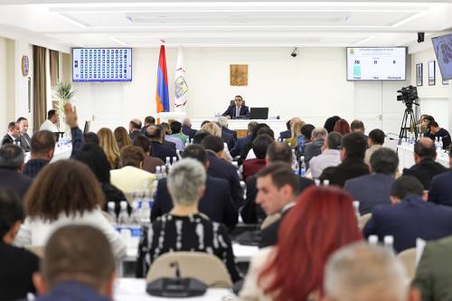 Avetik Isahakyan, Mark Grigoryan, and Taron Muradyan Awarded the Title of “Honorary Citizens of Yerevan”