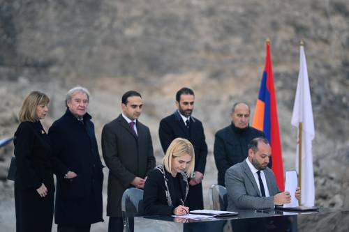 Reconstruction Project of the Unfinished Section of the Cascade Complex Launched